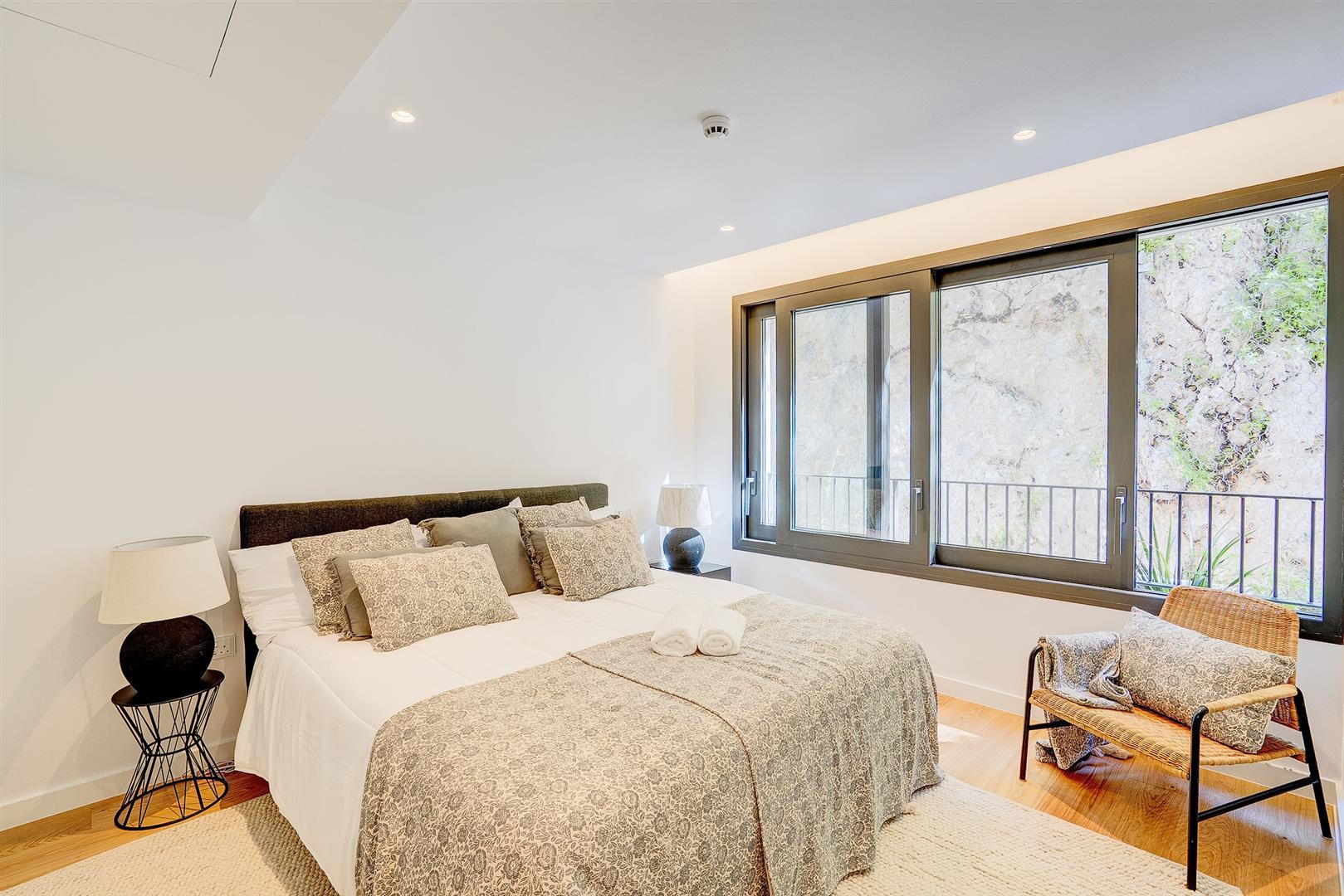 Image of House - 4 Bedrooms - 3 Bathrooms for Sale in North Gorge-Gibraltar, Image 28